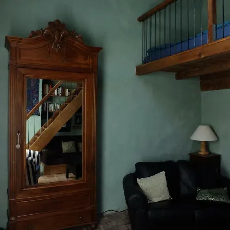 Maison D'almes Homestay Adissan